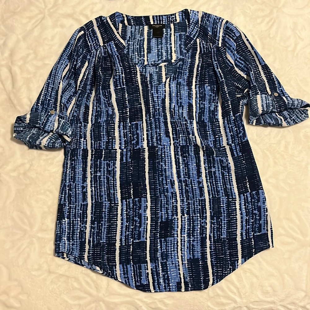 Ann Taylor Women’s Shortsleeved Blouse Blue/White Size S